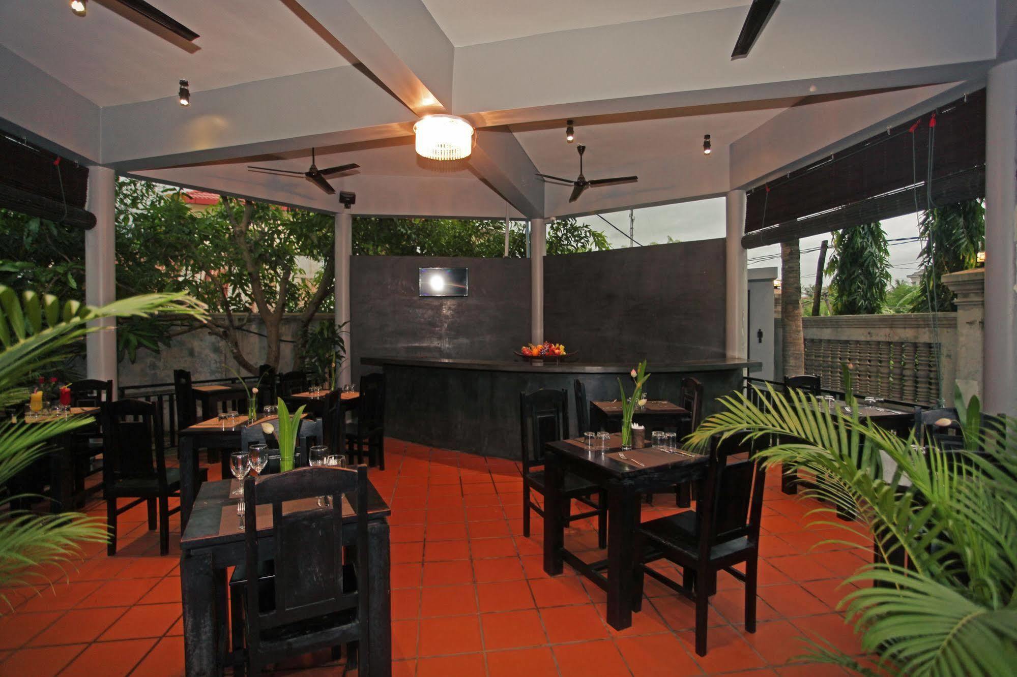 Reveal Angkor Hotel Ciudad de Siem Riep Exterior foto