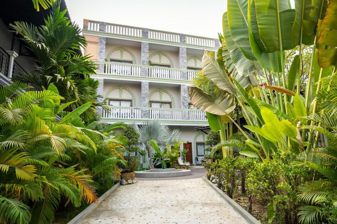 Reveal Angkor Hotel Ciudad de Siem Riep Exterior foto